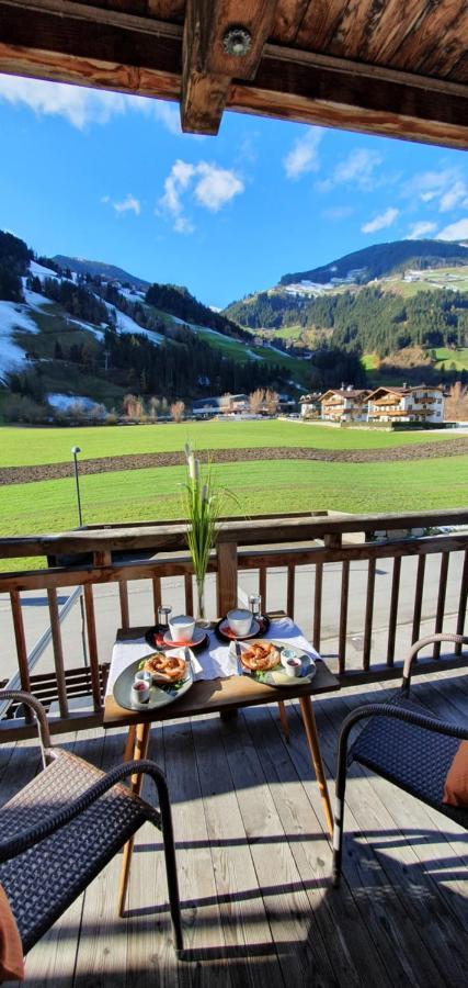 Hotel Restaurant Sidan Schwendau Esterno foto